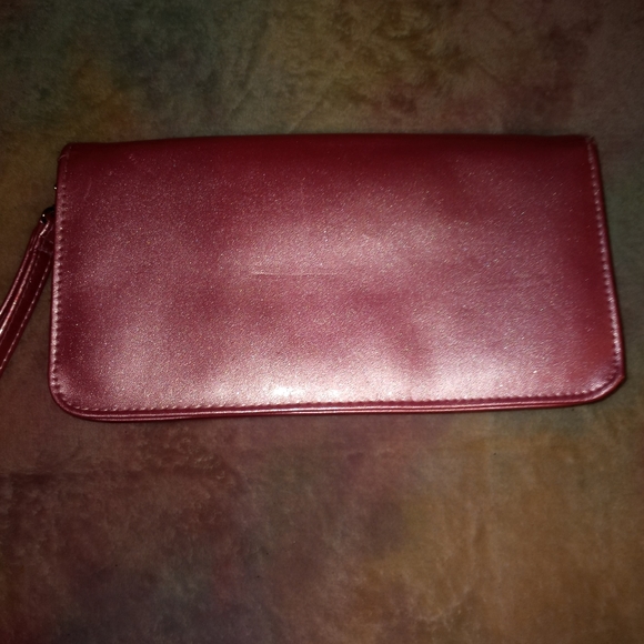 Hello Kitty Loungefly Barbie Pink Metallic Rhinestone Love Wristlet Clutch - Picture 16 of 16